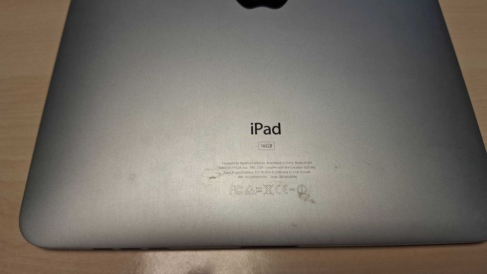 iPad Apple A1337, 16 GB, pentru piese