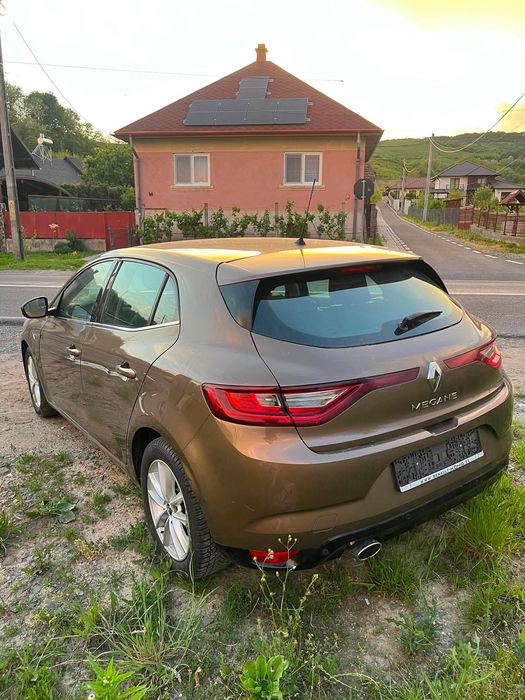 Renault Megane 2017 | 111k km | Full extra | Gata de drum – 7500 FIX