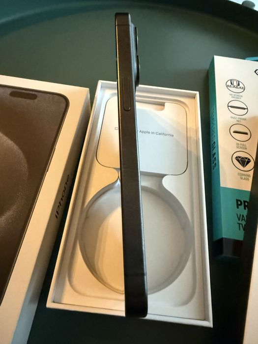 Iphone 15 pro, black titanium