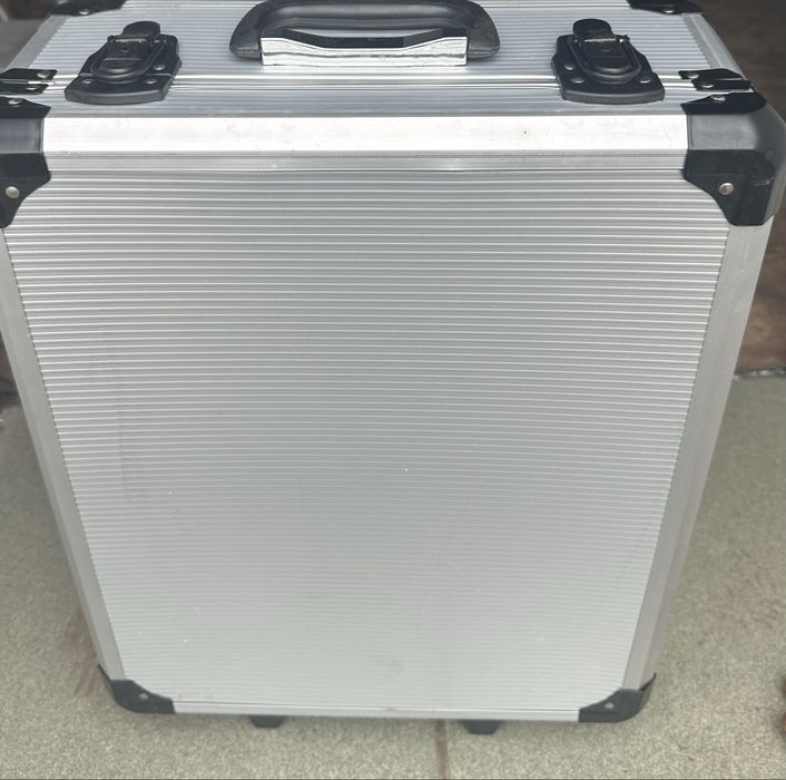 Набор ключей……..