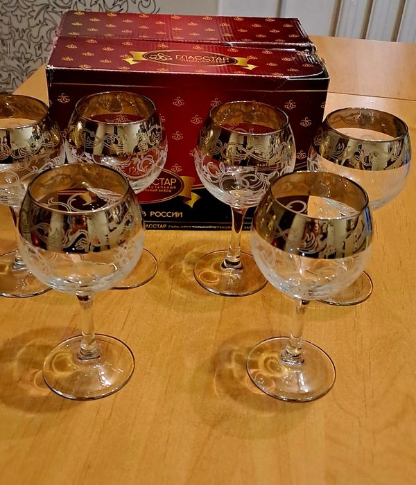 Продам новые фужеры.