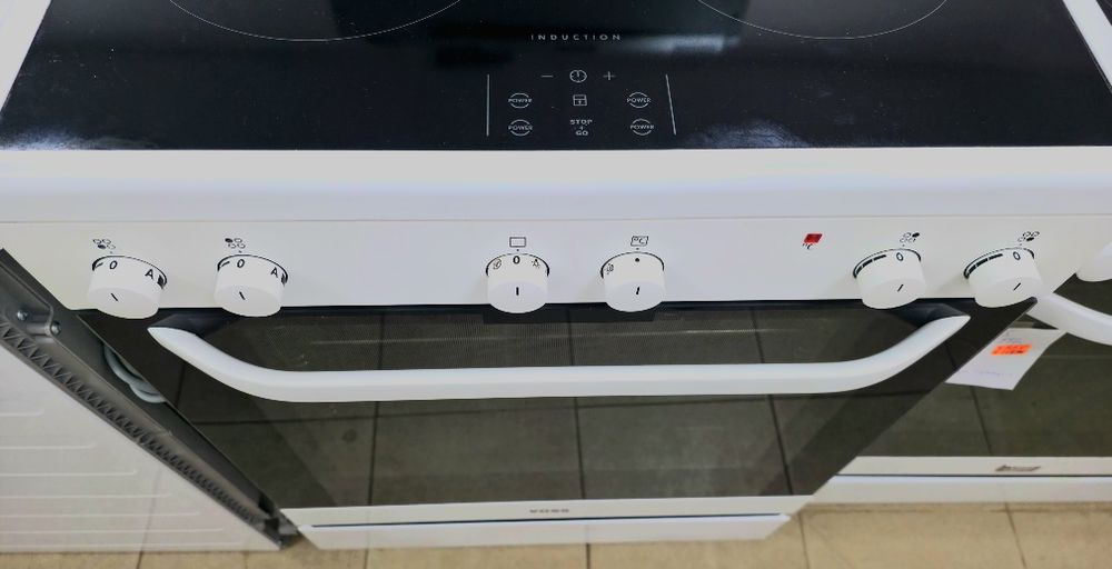 Печка с индукционни котлони Voss Electrolux ELI23020 с каталитичното самопочистване/ 2г.гаранция