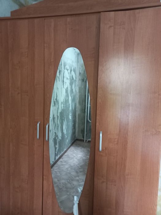 Продам шкаф плательный , 2х дверный