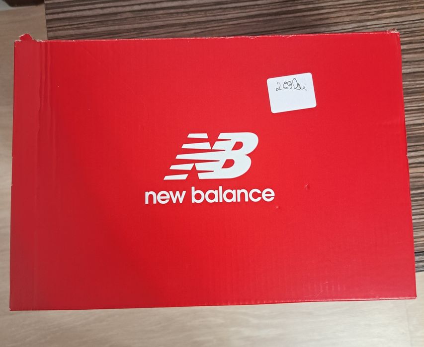Ghete de fotbal New Balance