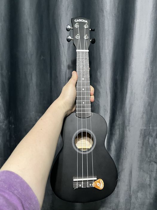 новоя укулеле Gascha