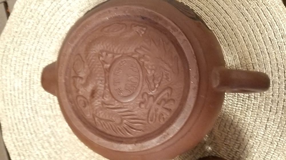 Глиняный китайский чайник