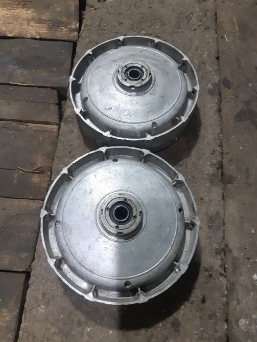 Продам запчасти на  мотоцикл Урал  и  Днепр.