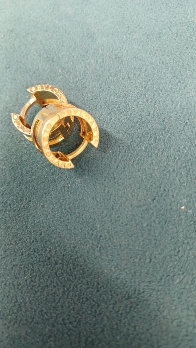 Продам серьги вулгари новый. 5,9грамм 585проба.