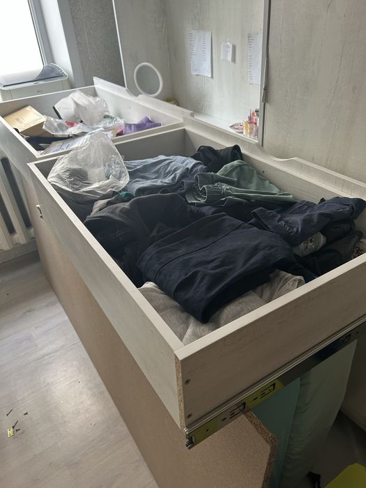 Продам двухярусную кровать