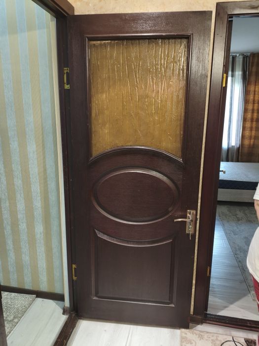 Межкомнатные двери БУ в хорошем состоянии..
