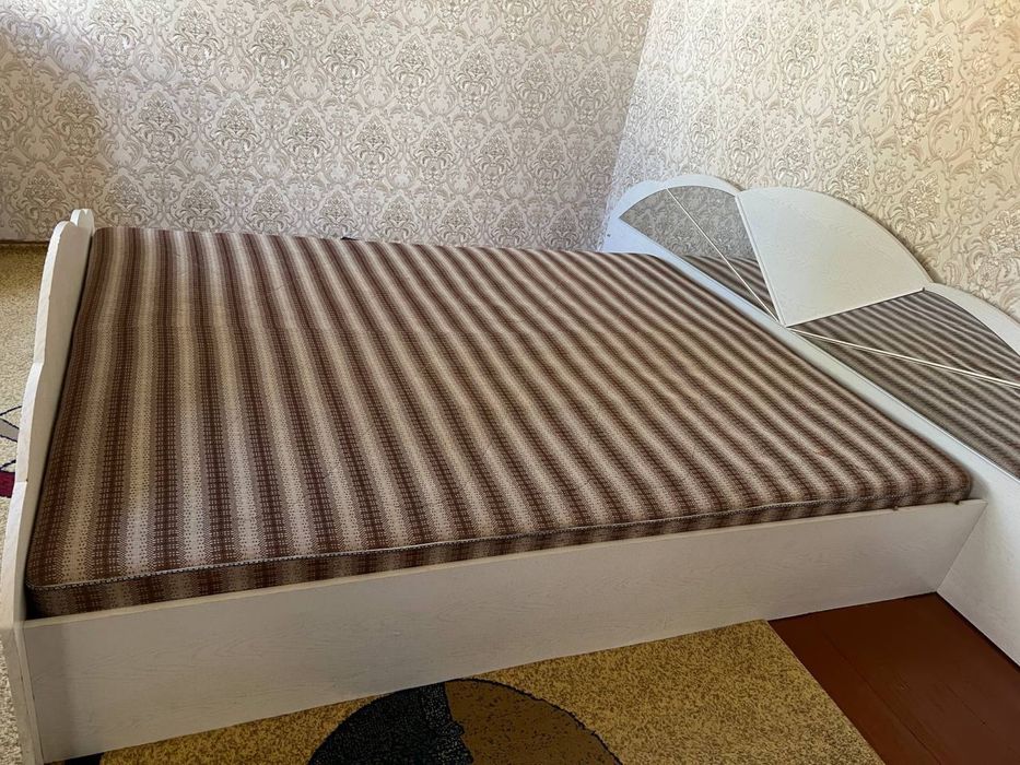 диван и тримо комплект продается