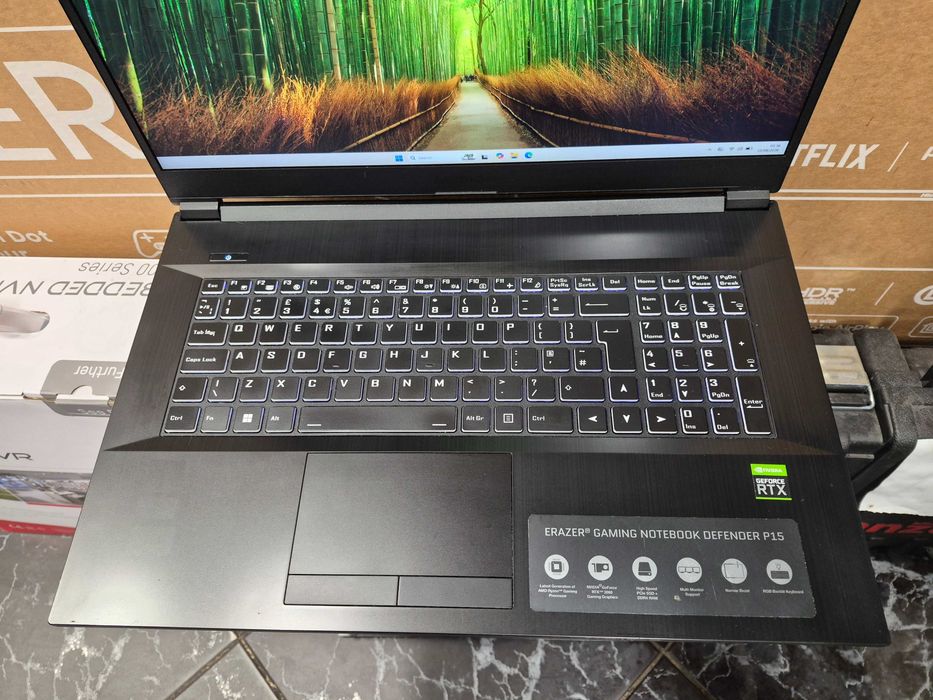 Hope Amanet P10/Laptop Gaming Erazer Defender P15 17.3 144GHz Ryzen 7 5800H RTX 3060