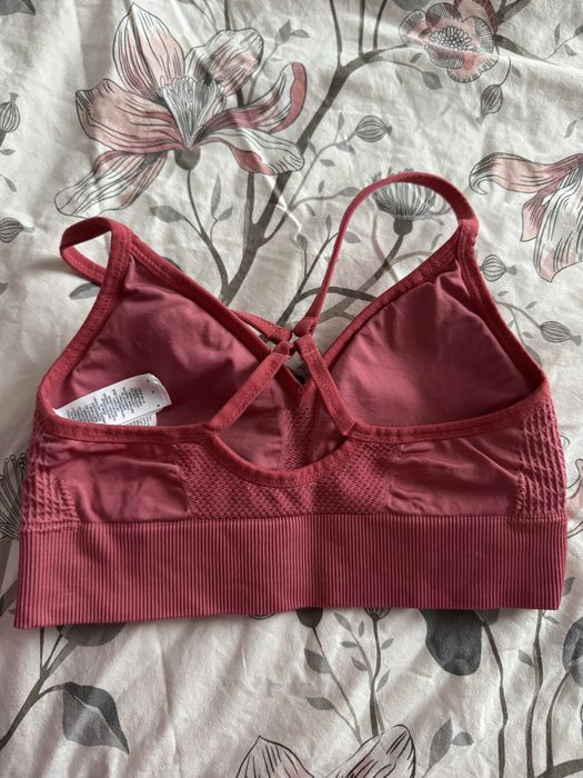 Спортен сутиен Nike