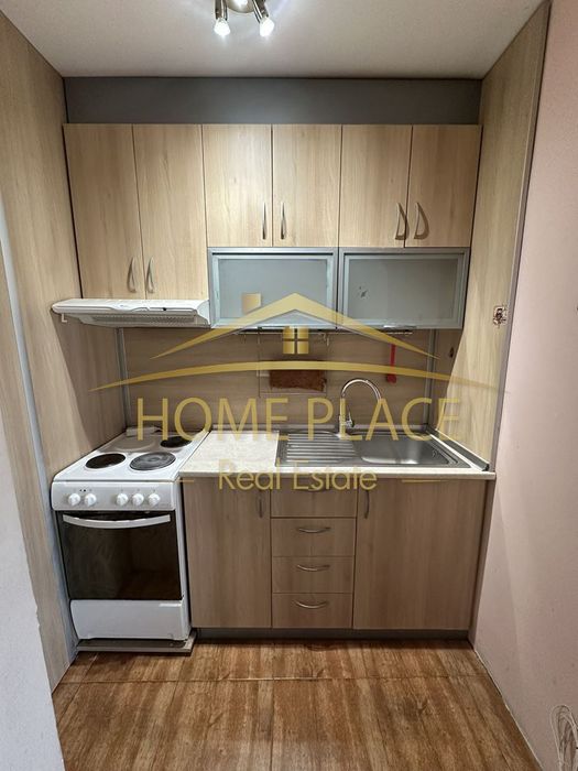 Дава се под наем Двустаен апартамент в Варна, Цветен квартал - 68 кв.м за 408 € - Снимка #3