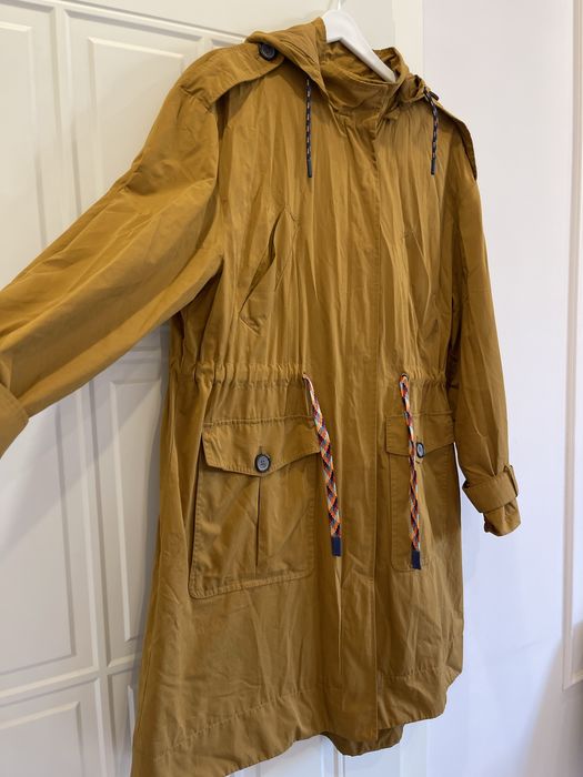 Плащь от Zara в размере M, оригинал