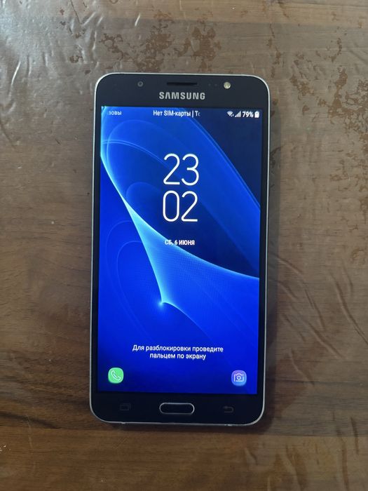 Продам Samsung j7 2016