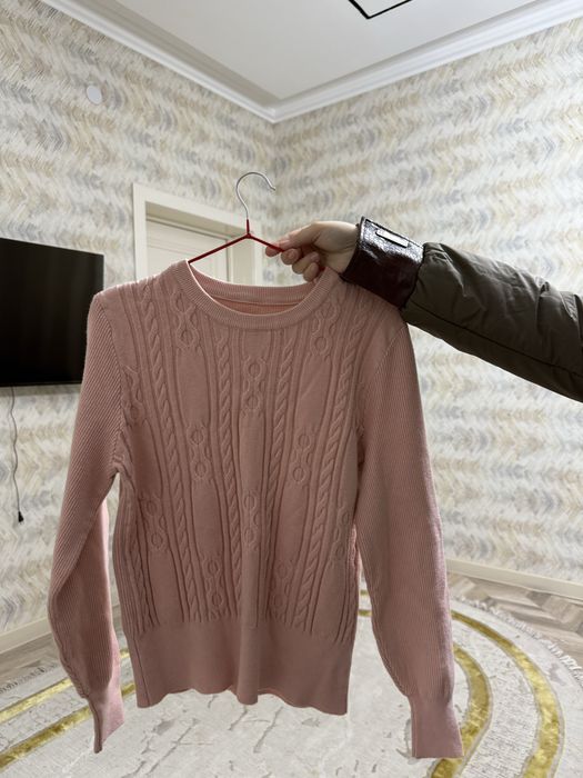 Свитер теплый новый