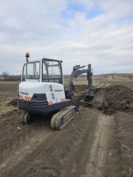 Inchiriez mini excavator 3T,Buldoexcavator,VolaBobcat,