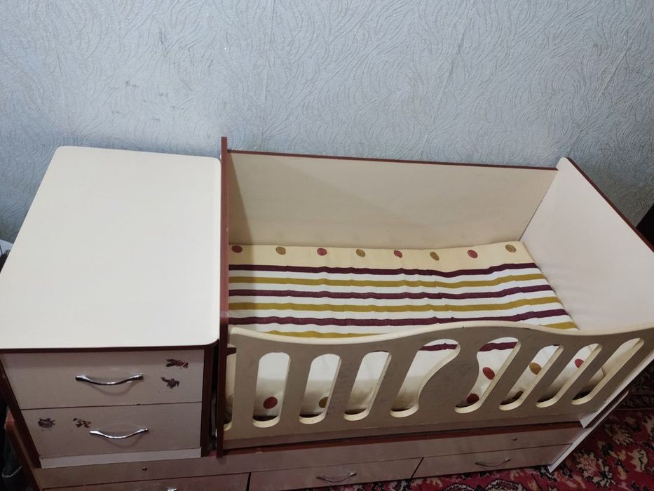 Продаётся детский кровать б/у