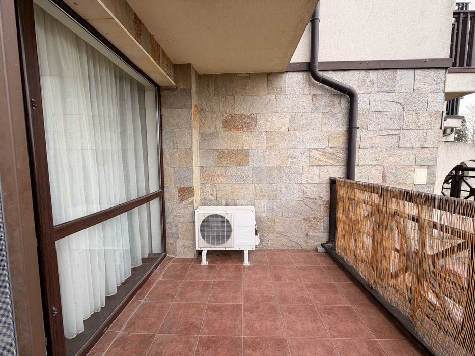 69990 EUR  2-стаен апартамент 72 кв.м.  Империал Хайтс, 1,5 км до плажа