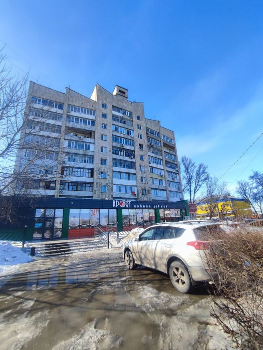 Продам 3-х комнатную квартиру в кирпичном доме рн ЖД вокзал