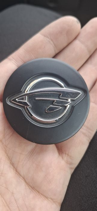 Продам эмблему логотип Ravon руля от Spark Ravon.состояние отличное.