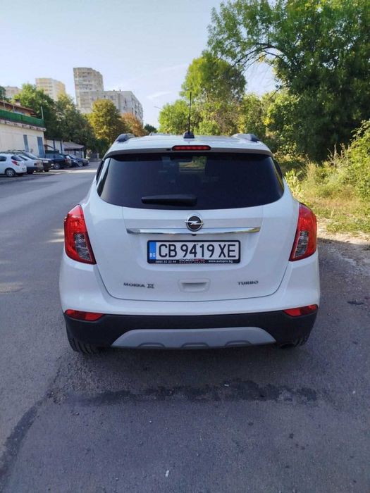 Продавам ОПЕЛ МОККА Х, бензин , автоматична скоростна кутия.