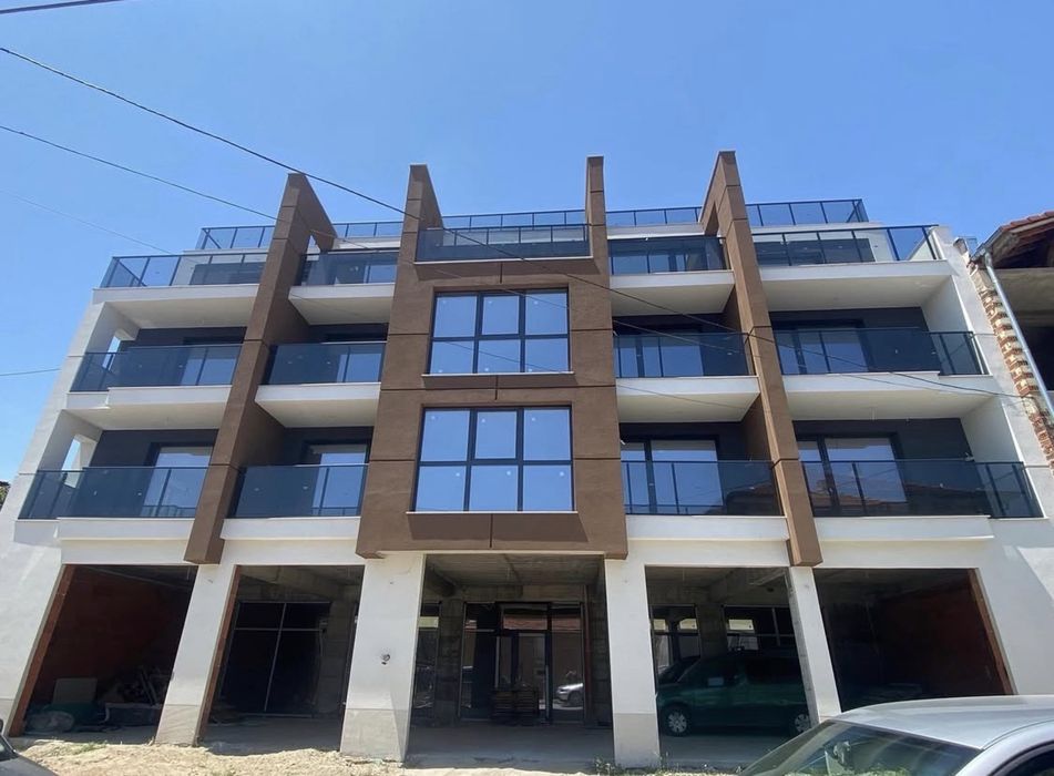 Алуминиеви и стъклени парапети