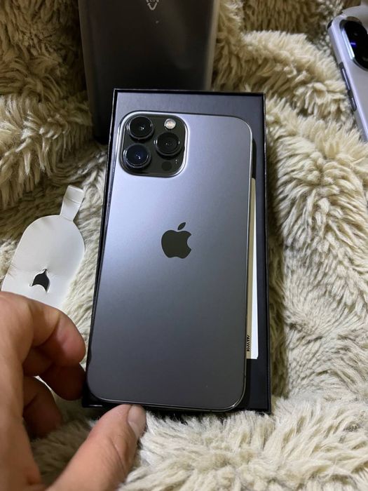 Iphone 13 promax 256 gb radnooy qirilgan chizilgan joyi yoq