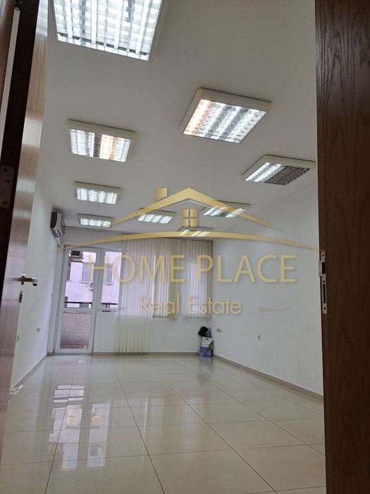 Дава се под наем Офис в Варна, Зимно кино Тракия - 78 кв.м за 549.27 € - Снимка #4