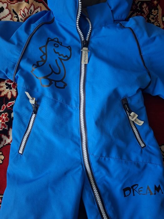 Продам комбинезон демисезонный