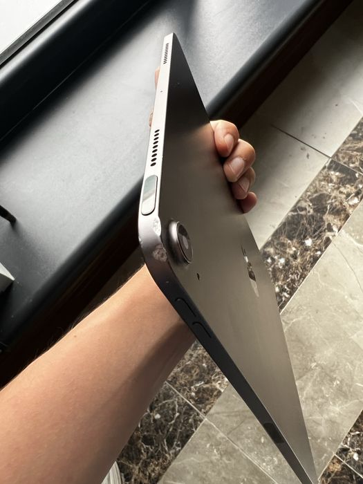 iPad air 4 ochilmagan