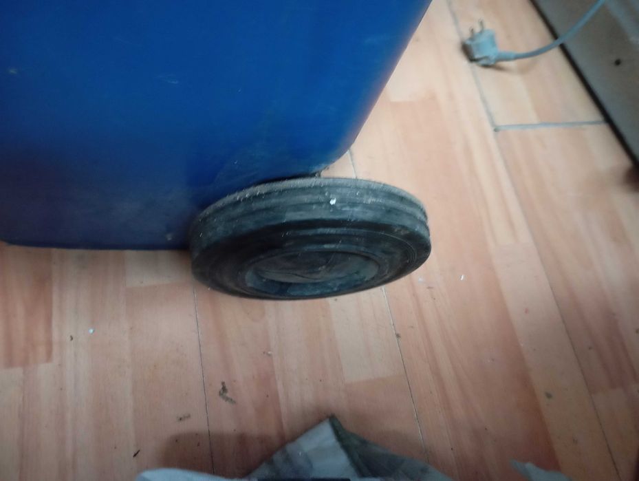 Vand tomberon Helesi 120 l