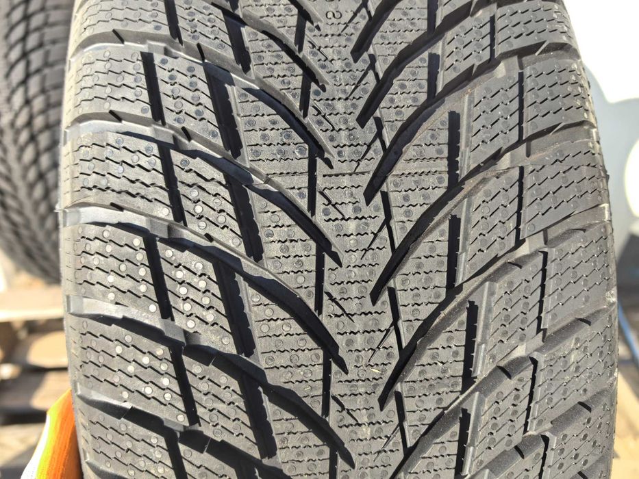 205/55/17 Нокиан ДОТ 2025 г - Чисто Нови