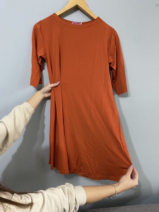 Дълга оранжева туника