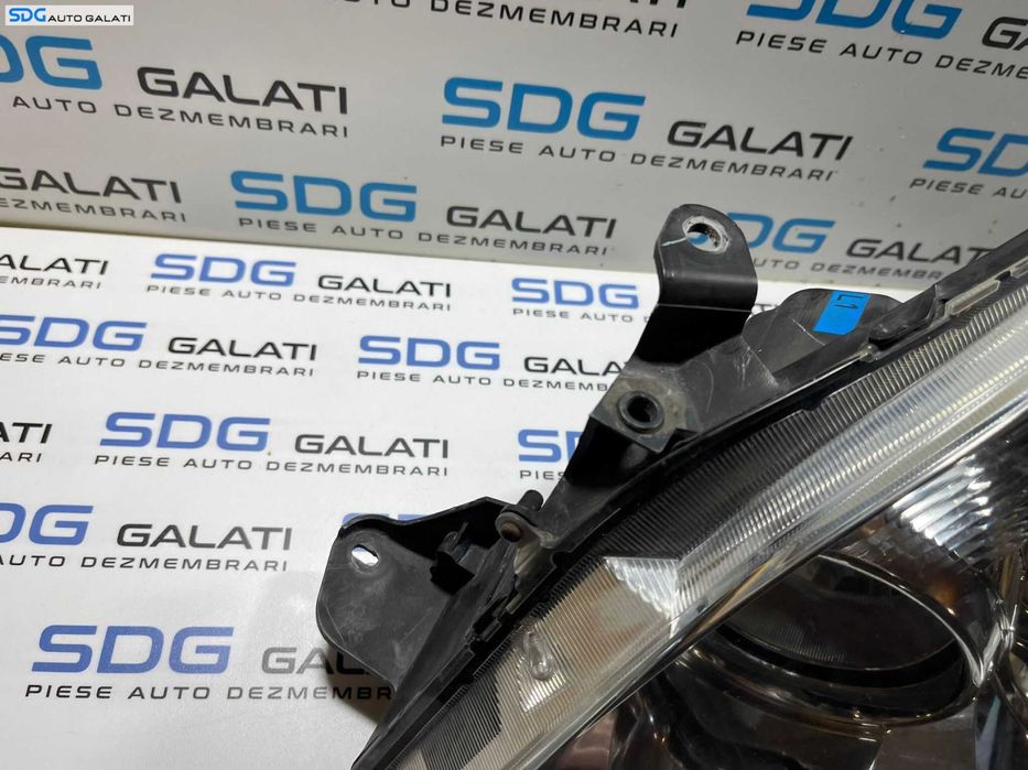 Far Stanga Halogen Toyota Corolla Verso 2004 - 2009 Cod P7105L [B3017]