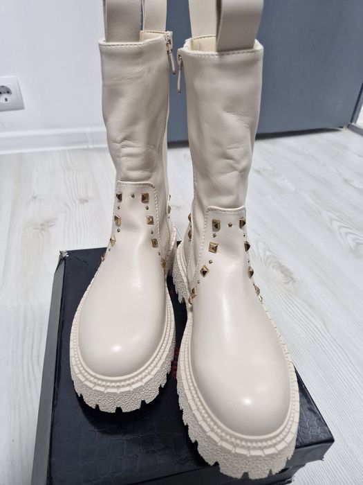 Ghete bej noi marimea 37