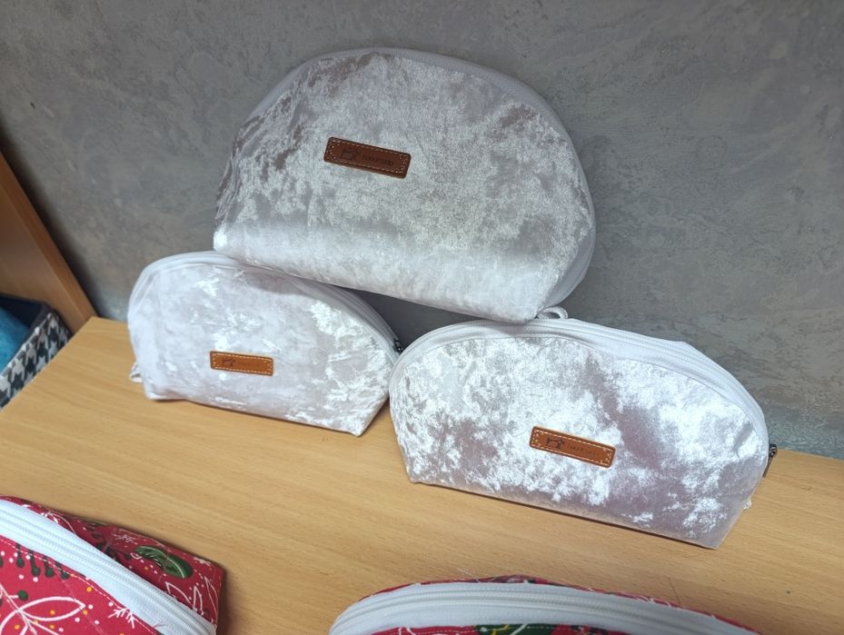 Косметички и кошельки на подарок