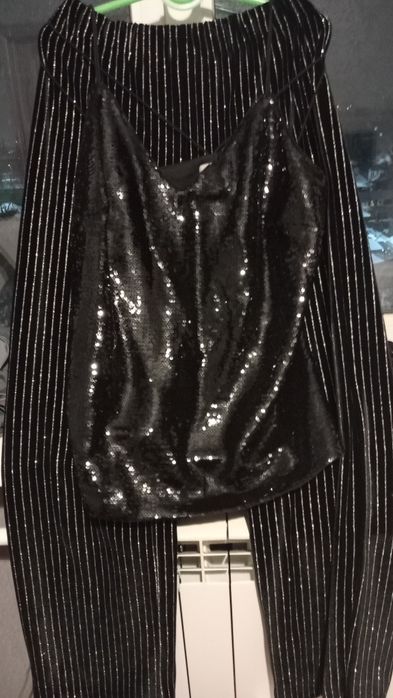 Продаю костюм тройка