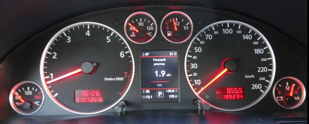 Продам дисплей приборной панели на Audi, VW
