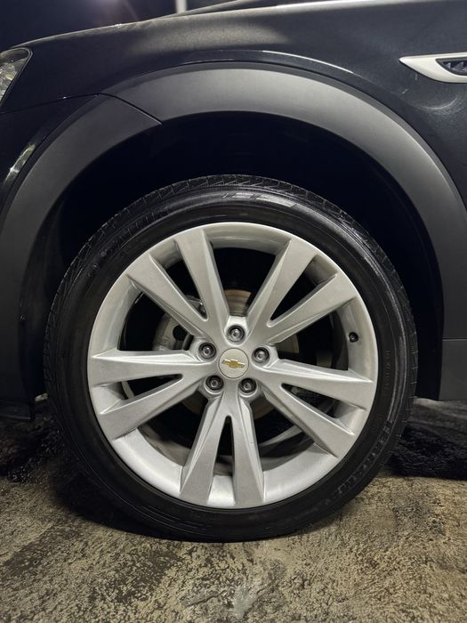 Captiva 3  черный кузов в отличном состоянии