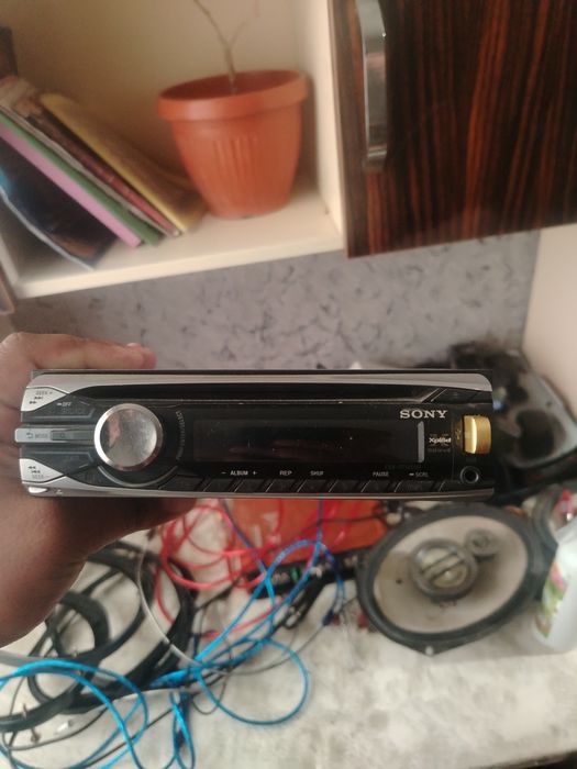 Original Sony uzim ishlatib yurgan edim monitor quydim endi kerak emas