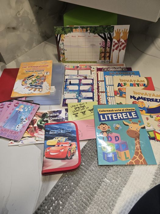 Ghiozdan  fete cls. 0-4