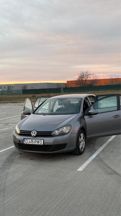 Vând Golf 6 2010.