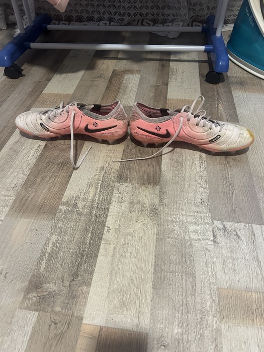 Ghete de fotbal nike