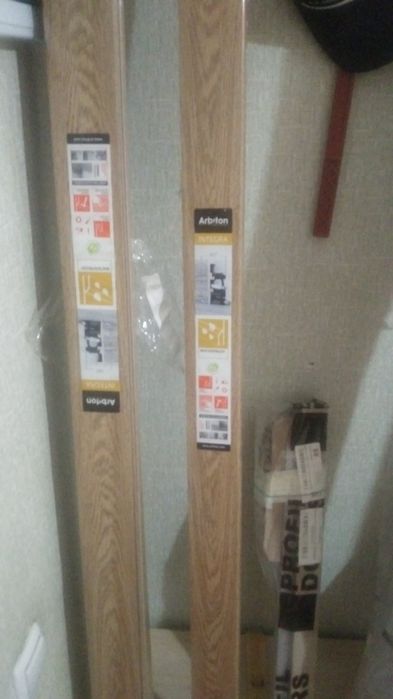 Продам плинтуса полиуретановые