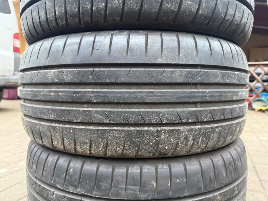 Anvelope 225 45 17 Dunlop 2020