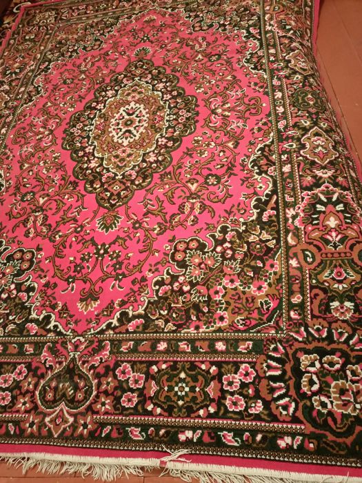 Кілем сатылады. Тез арада