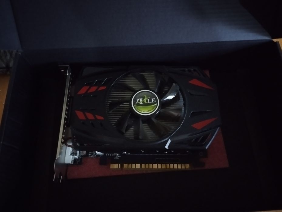 Продам видео карту GTX 750 TI 2 GB
