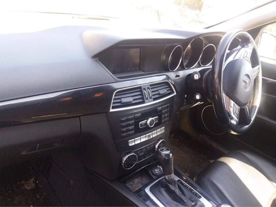 W204 C220 Facelift На Части 651 двигател